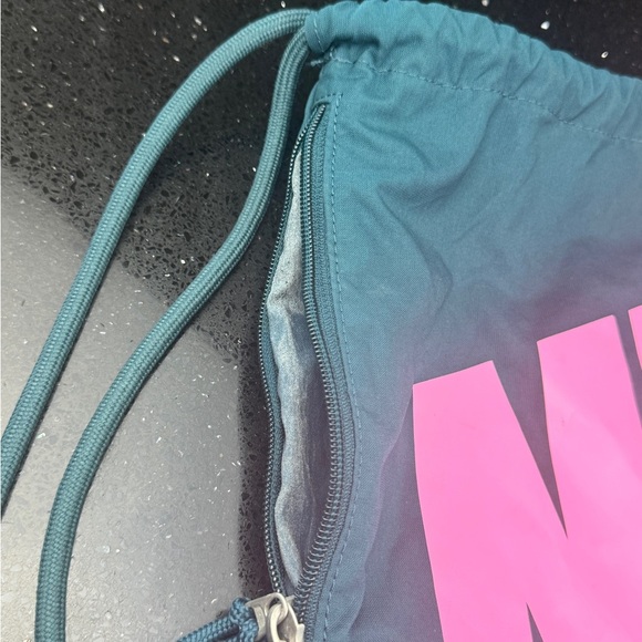 Nike Women's Pink and dark greenDrawstring Bag - Picture 2 of 5